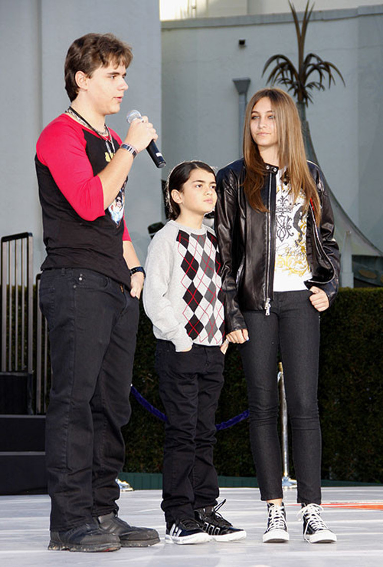 Büyük mirasa kondu ama yüzü gülmedi... Babamdan kalan parayla başkaları cebini doldurdu