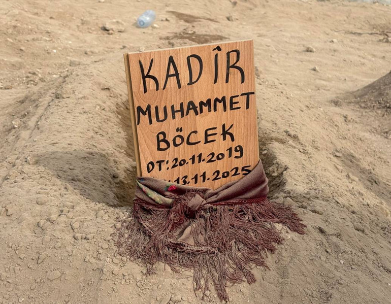 İstanbuldaki zehirlenme faciası: Baba Servet Böcek, memleketinde toprağa verildi... Acılı dededen yürek yakan sözler