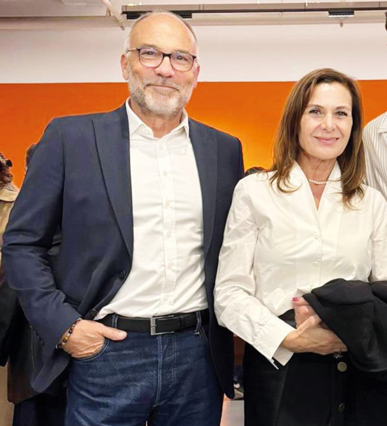 Havada aşk kokusu var... Galaya sevgili çıkarması