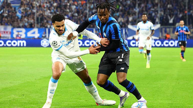 Galatasaray’dan sonra Fenerbahçe de Lookman transferi için düğmeye bastı İşte teklif yapılacak tarih