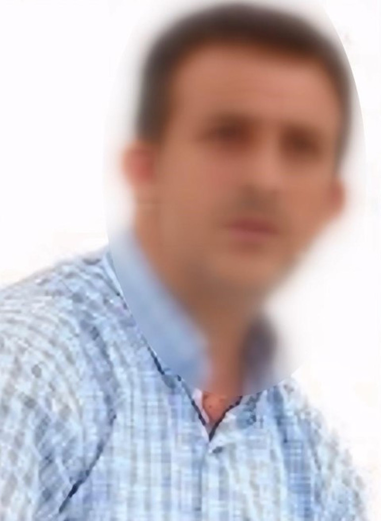  Karısını dövdü, oğlunun arkadaşını bıçakladı