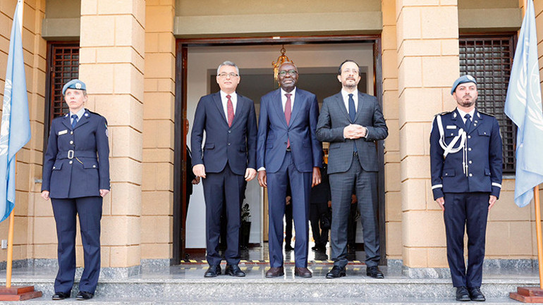 KKTC Cumhurbaşkanı Erhürman, Güney Kıbrıslı mevkidaşı Hristodulidis ile bir araya geldi