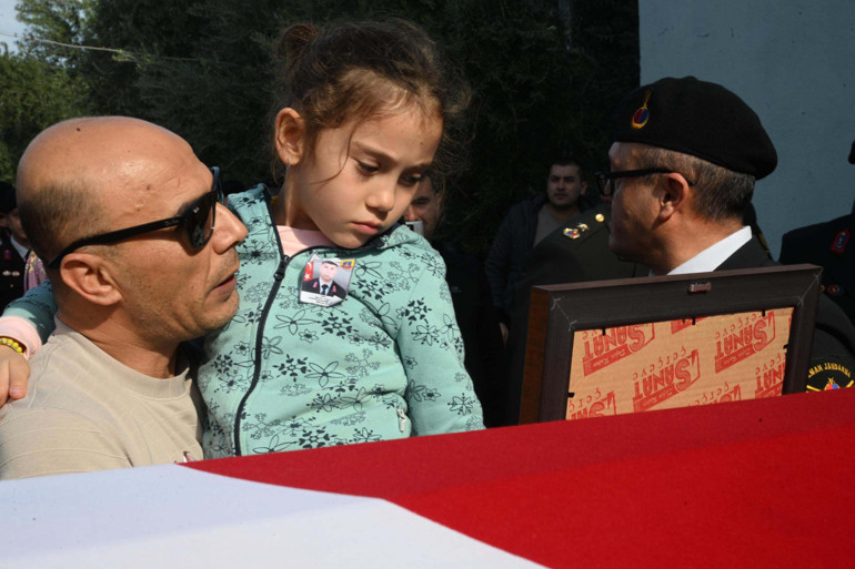 Kalp krizi sonucu yaşamını yitiren astsubay toprağa verildi