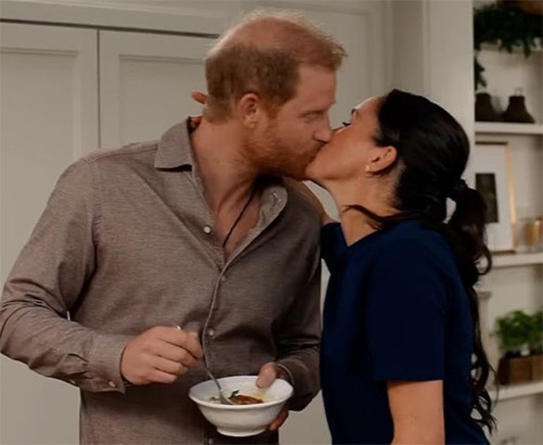 Odaya girerken bile unvanını anons ettiriyormuş... Kaçak gelinden akıl almaz sözler: Reçel kaynatmak cesaret işi