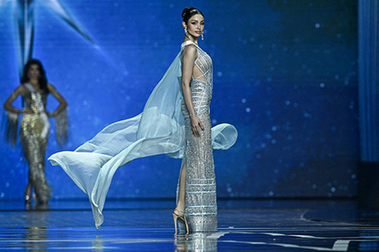 Bu sefer mutluluktan ağladı: İşte yeni Kainat Güzeli