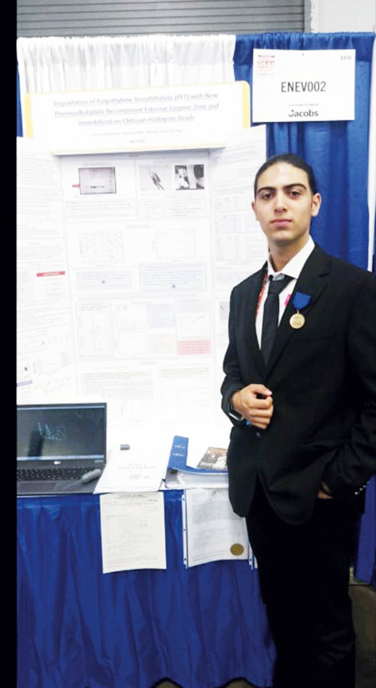 Liseli Can kimyada dünya birincisi