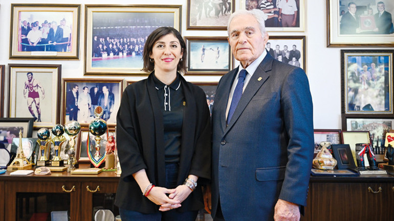 Milli güreşçi Ahmet Ayık… Enkazın altından doğan şampiyon