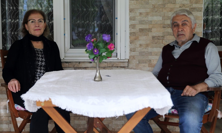 Kıvırcık saçlı, pembe yanaklı bu çocuk Türkiyenin en yakışıklısı oldu