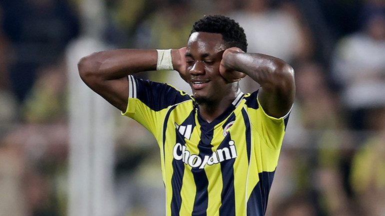  Kendini dünyanın en iyisi sanıyor, onun ilacı iki tokat