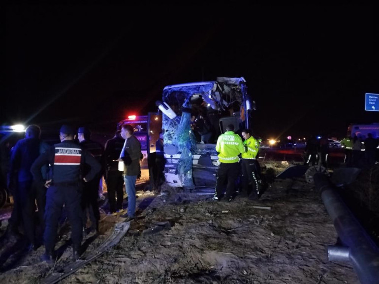 Kaza sonrası olay yerinde güvenlik önlemleri