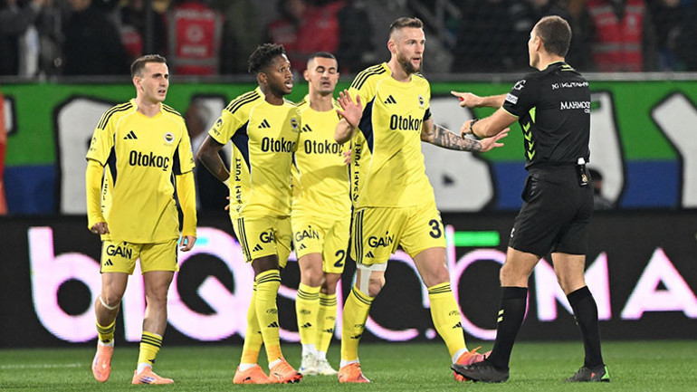 Fırat Aydınus, Rizespor-Fenerbahçe maçının hakem yönetimini mercek altına aldı: Rizenin ilk golü temiz ama 2. golden önce hata yaptı
