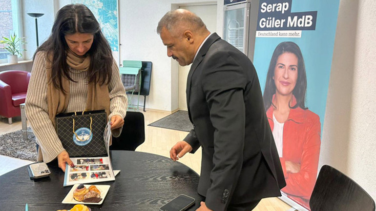 AKİBten Devlet Bakanı Gülere ziyaret