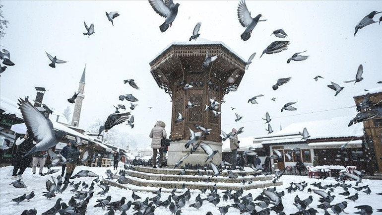 Balkanlar beyaza büründü, sıra Türkiye’de mi ‘Cephe yağışları etkisindeyiz’ | Adil Tek, kuvvetli sağanak için tarih verdi