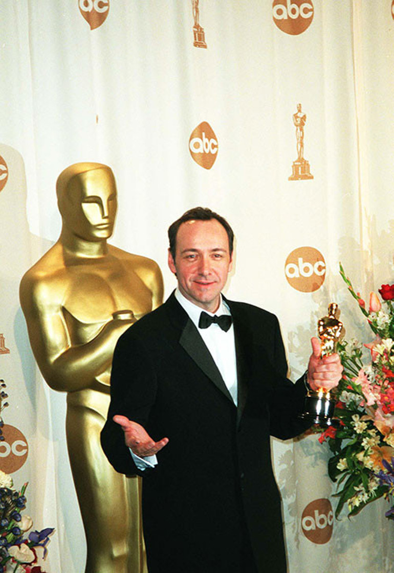 Emektar oyuncu Evsiz kaldım demişti... Hayranlarından çağrı üstüne çağrı yağdı: Kapımız sana her zaman açık