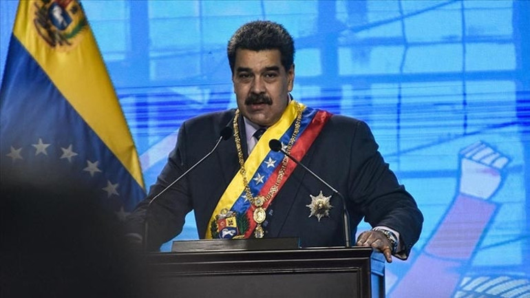 Venezuelada kırmızı alarm Savaş kapıya dayandı: B-52ler sınırda