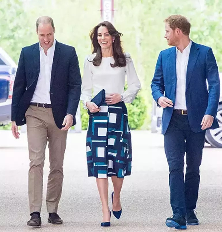 Tahtın arkasındaki sessiz güç… Daha tacını takmasına çok zaman var ama o çoktan kraliçe olmuş bile