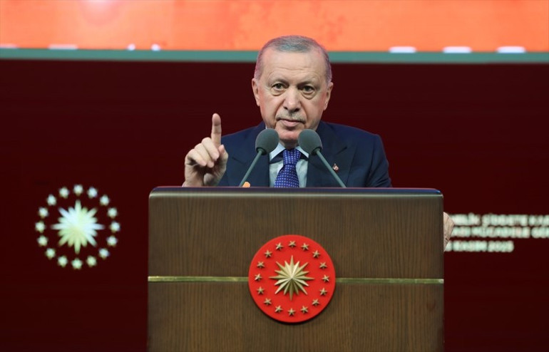 Cumhurbaşkanı Erdoğan: Kadına ve çocuğa karşı şiddet insanlık suçudur