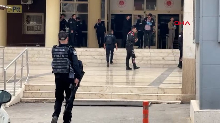 Şanlıurfa Adliyesinde patlama: Zabıt katibi yaralandı