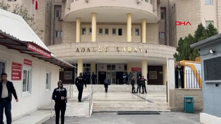 Şanlıurfa Adliyesinde patlama: Zabıt katibi yaralandı