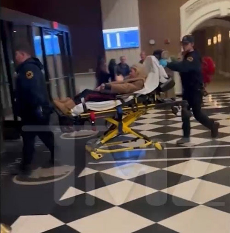 Ünlü oyuncu bir kabusun içine düştü.... Tekerlekli sandalyeye yığılıp kaldı: İçeceğime ilaç atılar