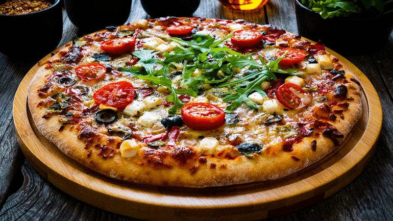 Tek hamurdan 3 farklı pizza: Margherita, dört peynirli ve sebzeli pizza tarifleri