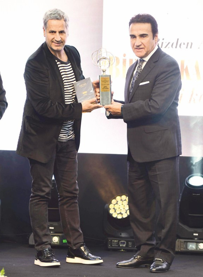 Ödül gecesinde Uzak Şehir fırtınası