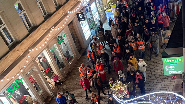 Fürthte kadınlara yönelik şiddete karşı protesto