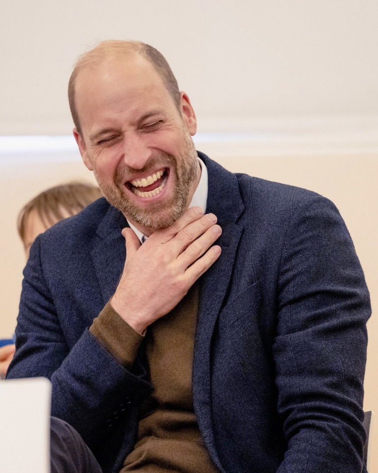 Ne yapsa kalbine söz geçiremiyor… Aşkı yine dilinden döküldü… Güzeller güzeli karısını övmeden duramıyor