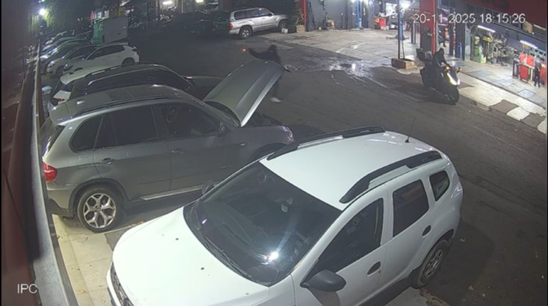 Kimliği dehşete düşürdü Haraç kurşunu sıkan motosikletli kaçmaya çalışırken yakalandı