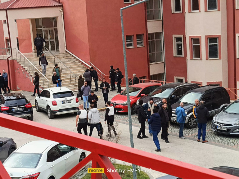 Gümüşhane Üniversitesi’nde rehine krizi Üniversiteden açıklama: Olay kontrol altına alındı