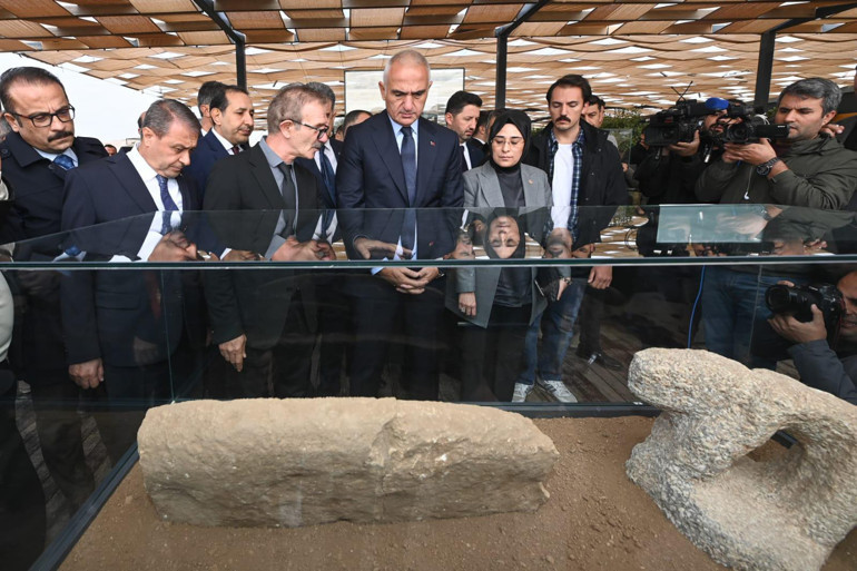 Taş Tepeler’de 30 yeni bulgu Bakan Ersoy yeni keşifleri tanıttı