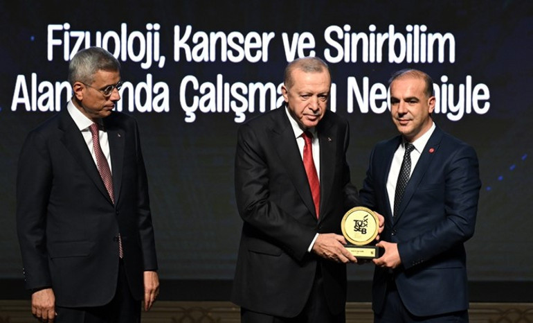 Cumhurbaşkanı Erdoğan: Sağlık alanında büyük bir devrime imza attığımız tartışılmaz bir gerçektir
