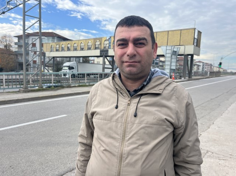 Yıkılması isteniyordu: Evi gösteren üst geçit için 1 metrelik karar