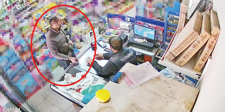 Katliam evinden silah çıkmadı... Cinayet ihtimali araştırılıyor
