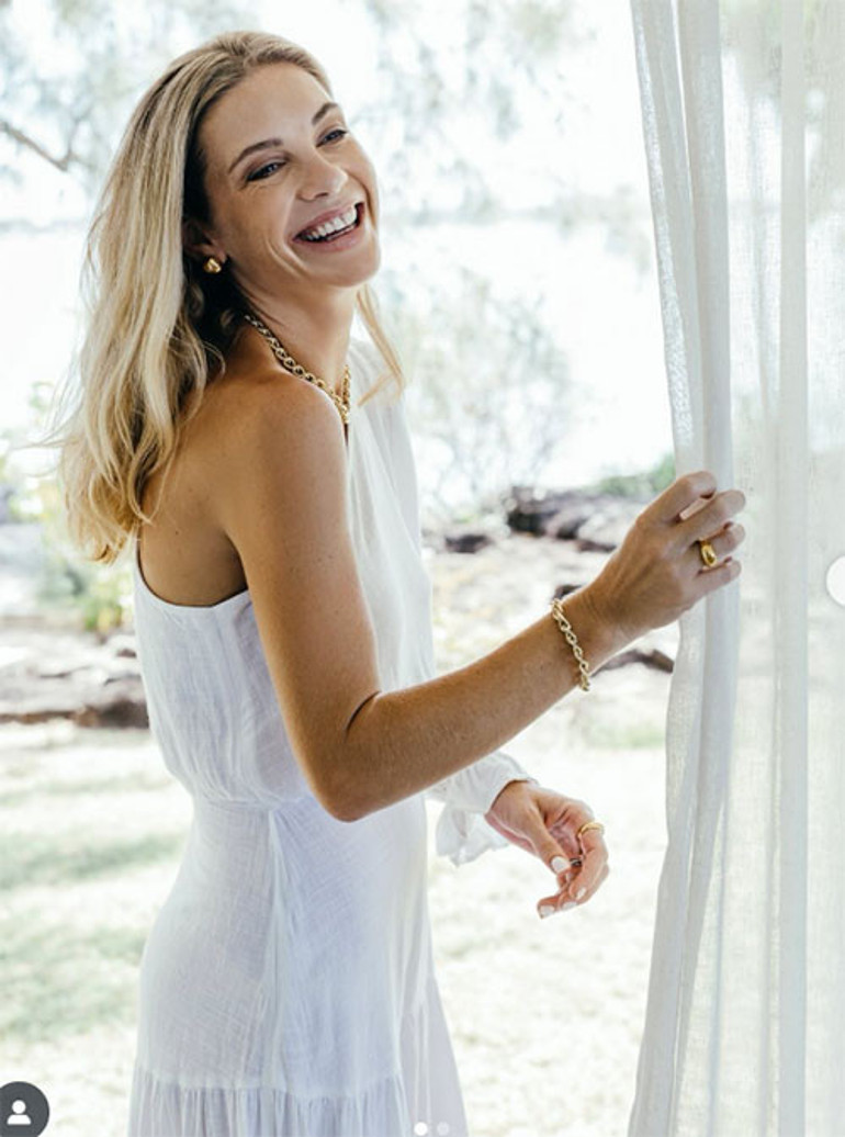 Eski sevgilisi evlenirken çok ağlamıştı... Gizli düğünün fotoğraflarını ilk kez paylaştı... Ne gelinlik var ne damatlık