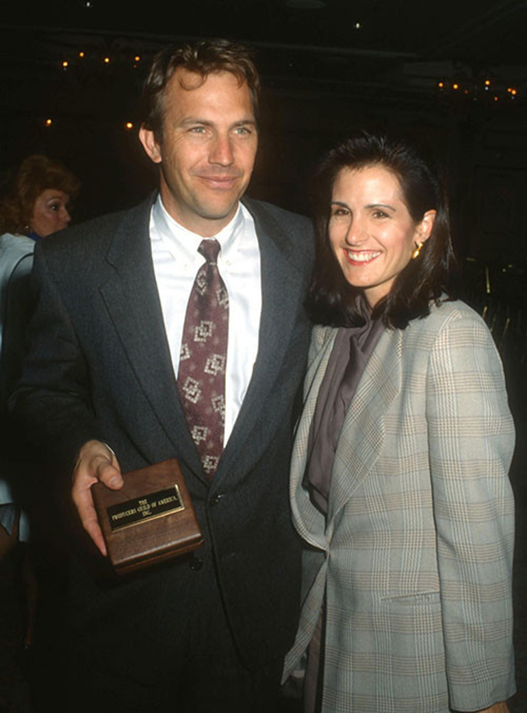 Arkadaşı borç vermese okuldan atılacaktı... Şimdi milyarder eski kocasının parasıyla lüks hayat yaşıyor