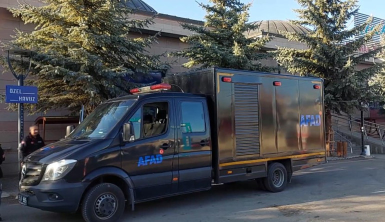 Okulda sülfür gazı alarmı: Eğitime ara verildi