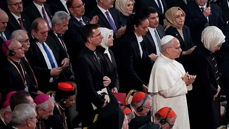 Papa, dünyanın en büyük üçüncü kütüphanesinde konuştu... Cihannüma Salonu’ndaki tarihi buluşma geniş yankı uyandırdı