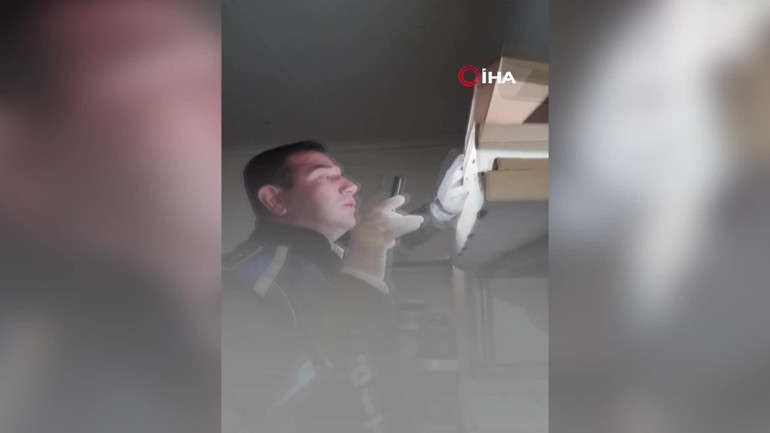 Bunu da gördük Börekçinin deposundaki ürün pes dedirtti... Zabıta müdüründen sert tepki