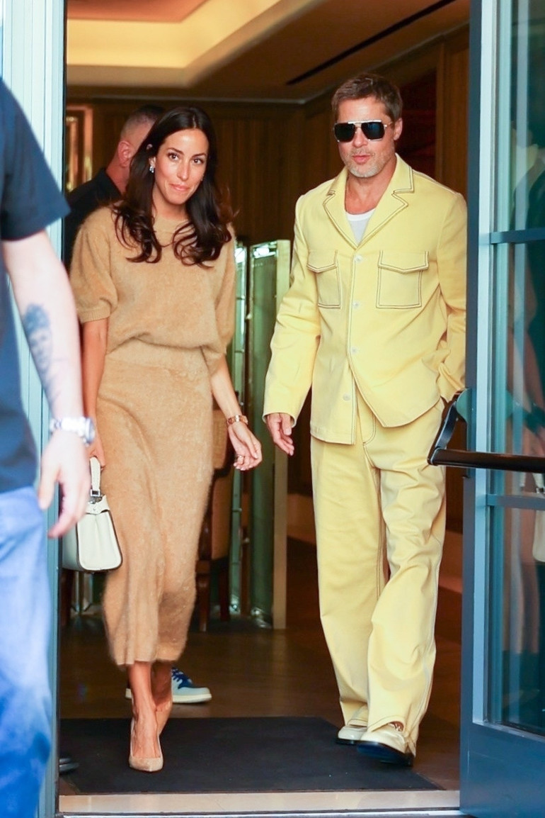 Eski karısıyla kavgası bitmedi, çocukları onu terk etti… Her derdini esmer güzelin kollarında unuttu… ‘Varlığına şükürler olsun sevgilim’