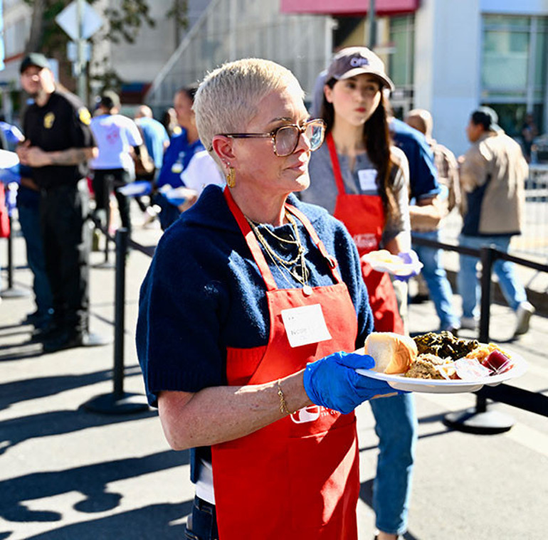 Ünlü oyuncu iki yıldır savaştığı kanseri yendi… ‘Yaşadığım her gün artık bana bir hediye’