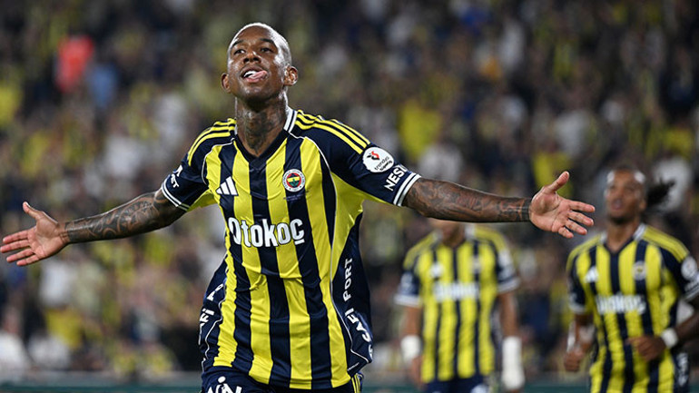 Fenerbahçede, Galatasaray derbisi öncesi ilk 11 şekillendi İsmail Yüksek, Alvarez, Fred üçlüsünde Tedescodan kritik tercih