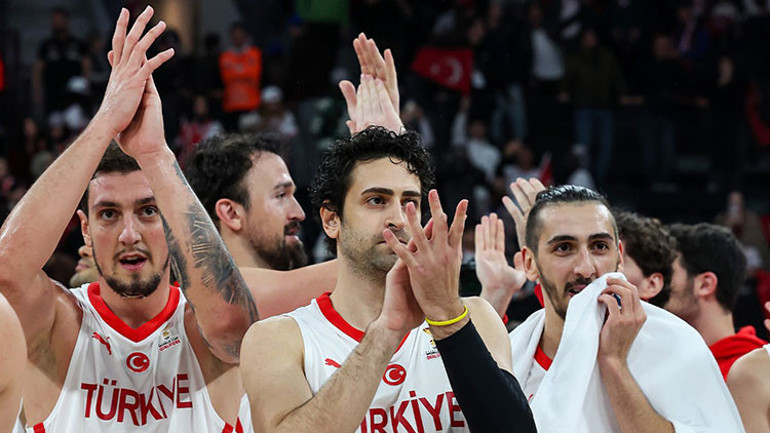 12 Dev Adam İsviçre'ye konuk oluyor