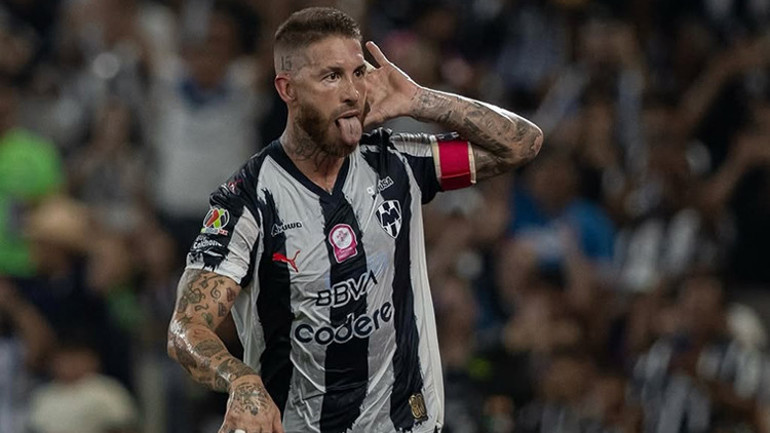 Sergio Ramos Monterrey formasıyla mücadelede