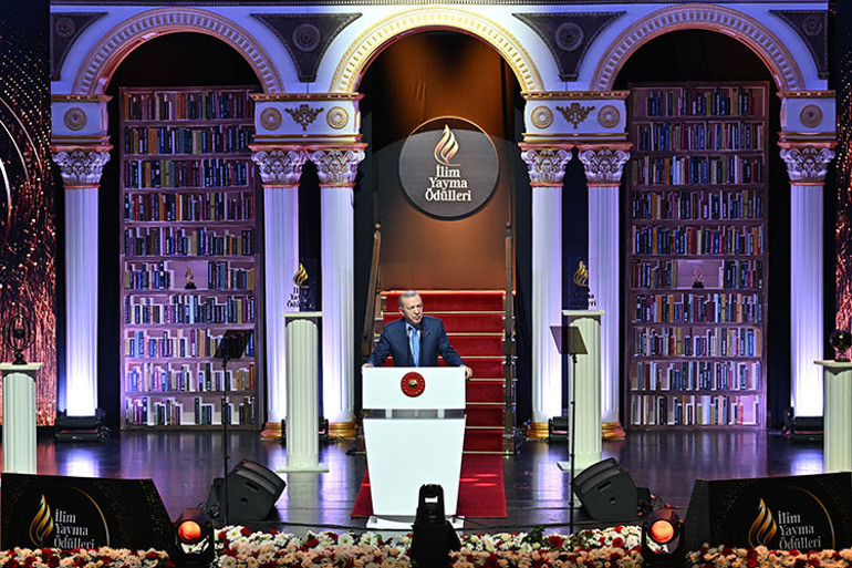 Son dakika... Cumhurbaşkanı Erdoğandan terörsüz Türkiye mesajı: Hep birlikte başaracağız