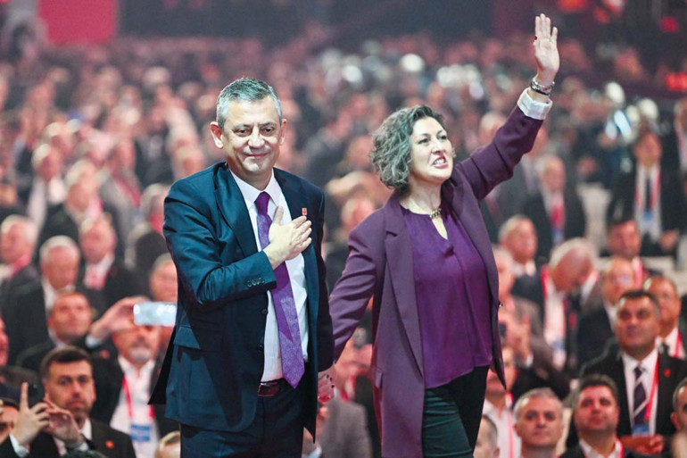 Kurultay salonundan görüntü