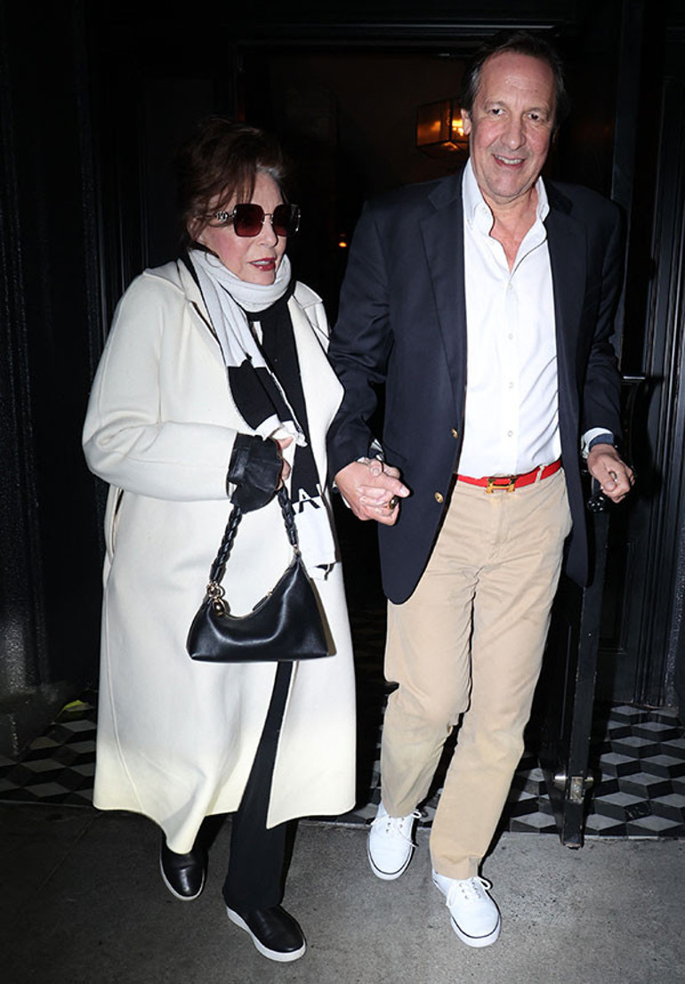 Kendi 92 kocası 60 yaşında… Büyük aşkı ona gençlik iksiri oldu