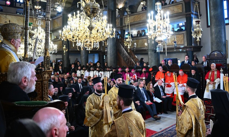 Patrik Bartholomeos ve Papa ayin sonrası