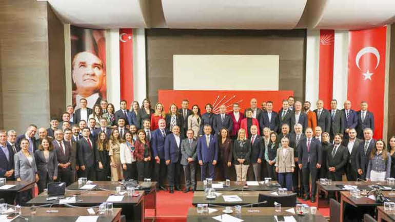 Özgür Özel’in yeni ‘A Takımı’