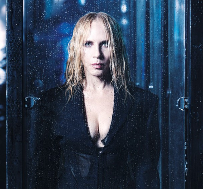 Sertab Erenerin 7 yıl sonra albüm zaferi